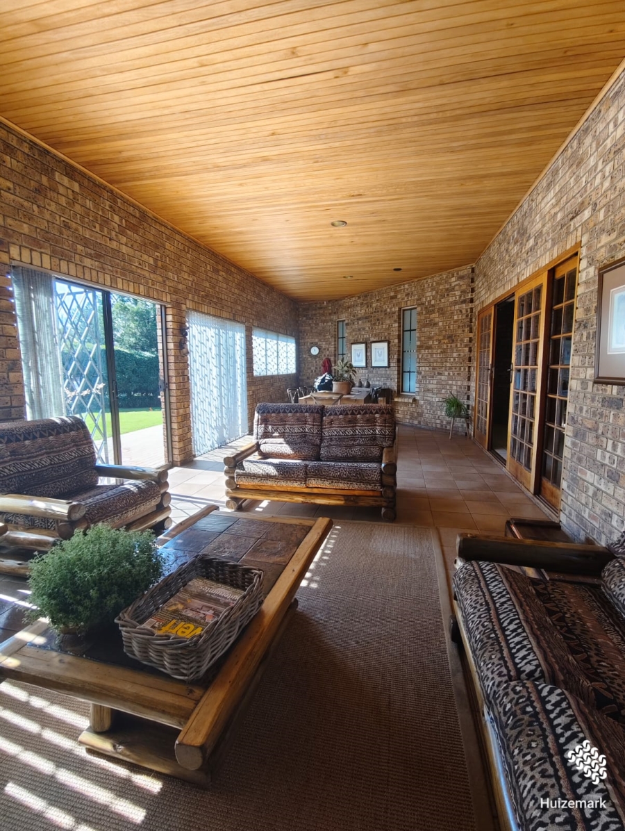 4 Bedroom Property for Sale in Vaalpark Free State